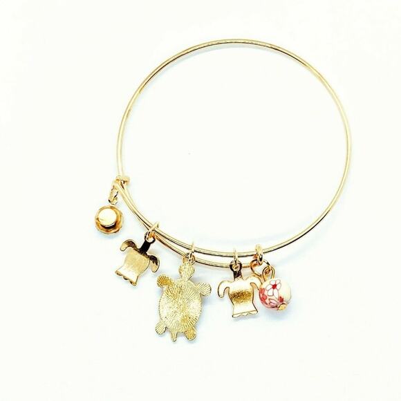 Beaded Sea Turtle Charm Colorful Bangle Bracelet - Picture 5 of 5